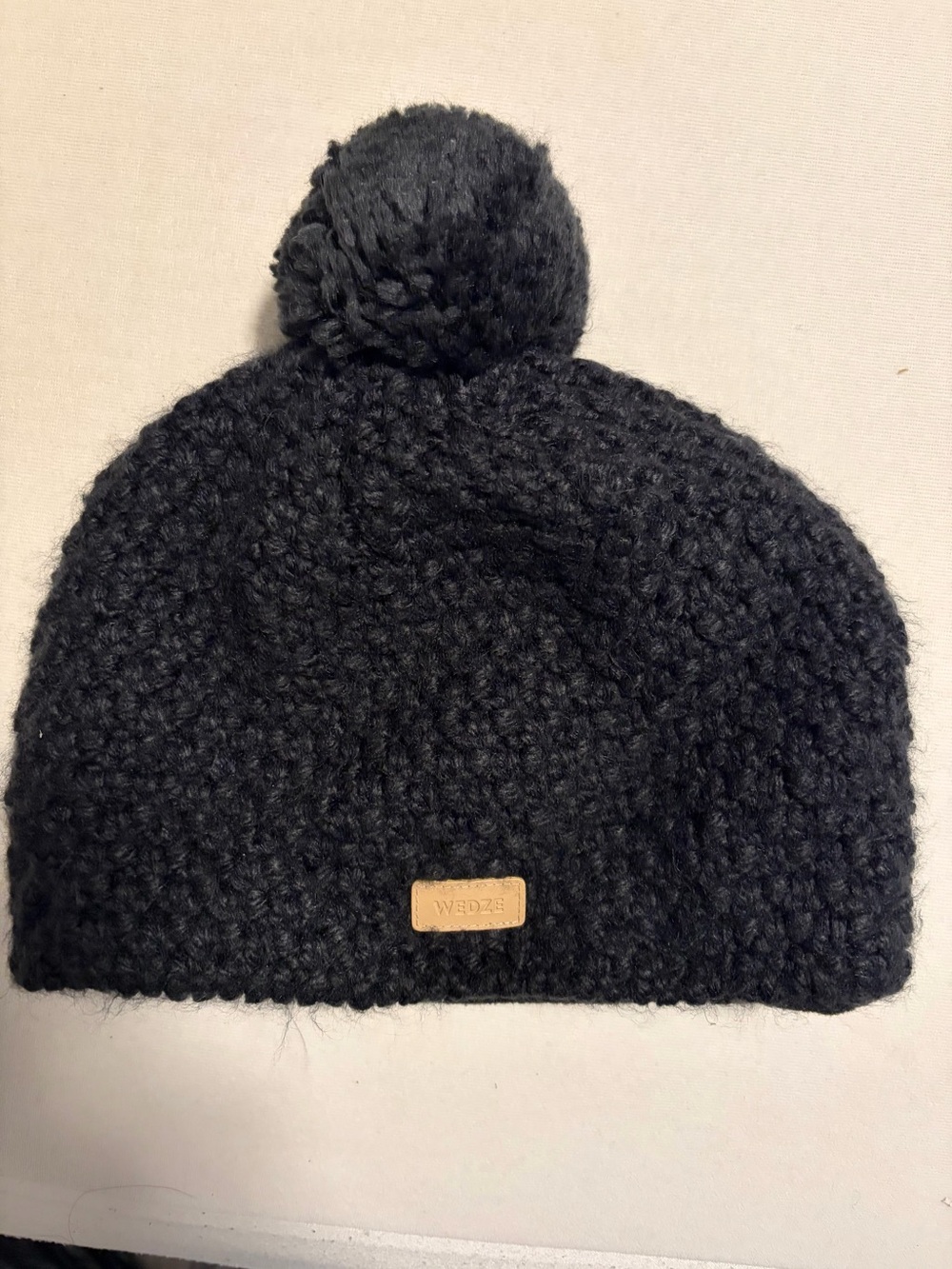WEDZE by Decathlon • Chunky Knit • Pom Pom • Warm Winter Ski Hat.